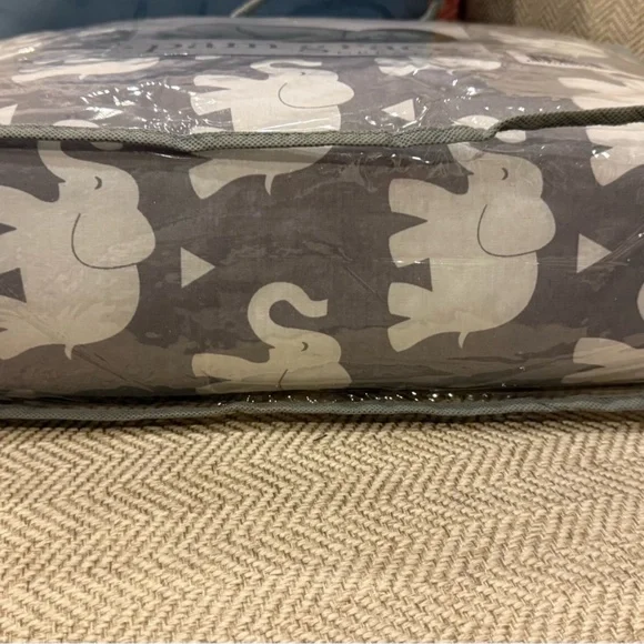 Elephant 6 Piece Crib Bedding Set - Picture 2 of 12